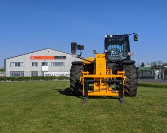 JCB 542-70 AGRI SUPER LOADALL FOR HIRE