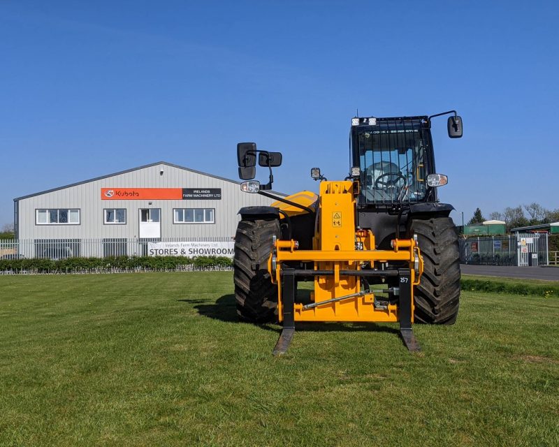 JCB 542-70 AGRI SUPER LOADALL For Hire