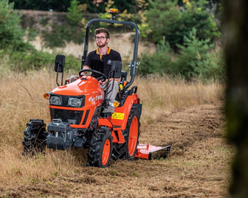 KUBOTA EK1-261 COMPACT TRACTOR