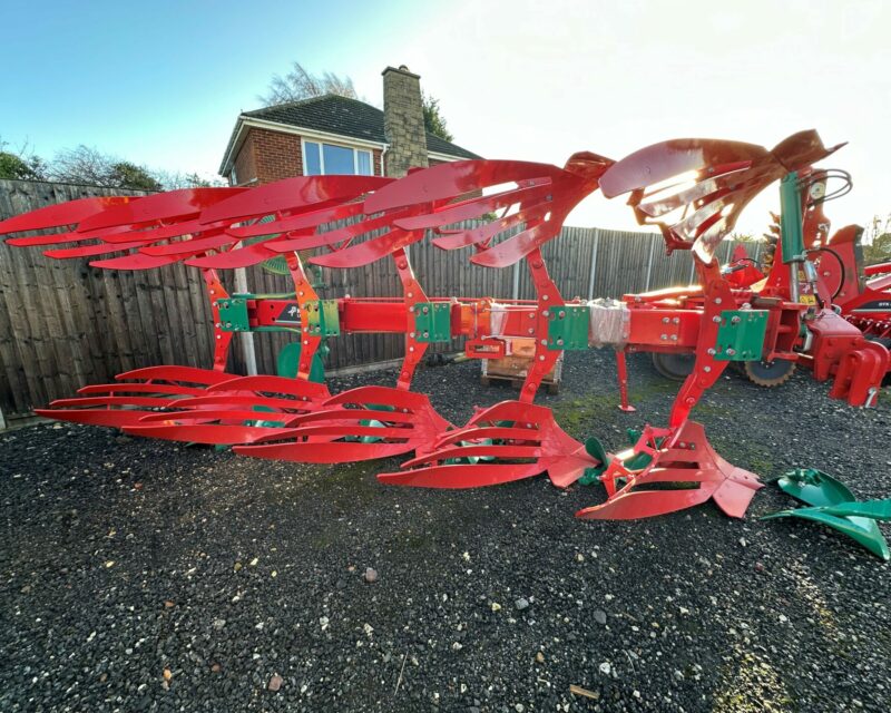 KVERNELAND LB 85-300 Plough (2025)