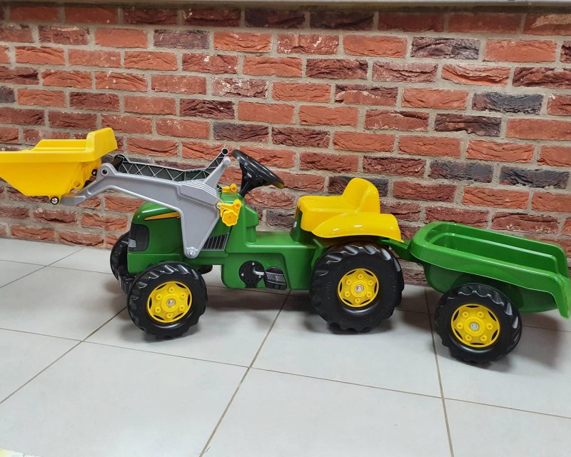 JOHN DEERE PEDAL TRACTOR WITH LOADER AND TRAILER BY ROLLY TOYS