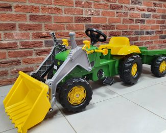 JOHN DEERE PEDAL TRACTOR WITH LOADER AND TRAILER BY ROLLY TOYS