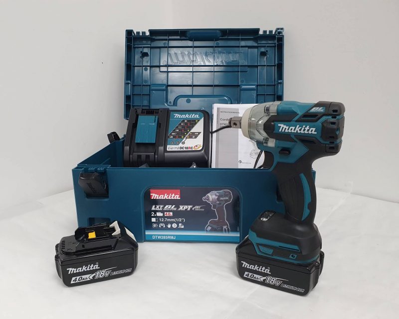 DTW285RMJ MAKITA 18V IMPACT WRENCH 1/2″ SQ DRIVE INC 2 X 4.0aH BATTERIES AND CHARGER
