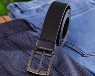 BLACK LEATHER BELT 30MM BY CHARLES SMITH 30015BK