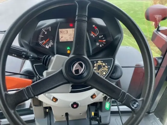KUBOTA M7-173 TRACTOR (2022)