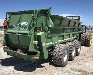 BUNNING LOWLANDER WIDEBODY – 380 HD HBD MUCK SPREADER