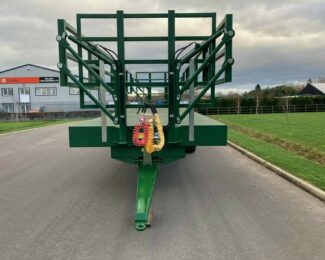 SOLD BAILEY 14 TONNE FLAT TRAILER WITH HYDRAULIC CLAMPS