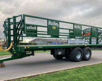 SOLD BAILEY 14 TONNE FLAT TRAILER WITH HYDRAULIC CLAMPS