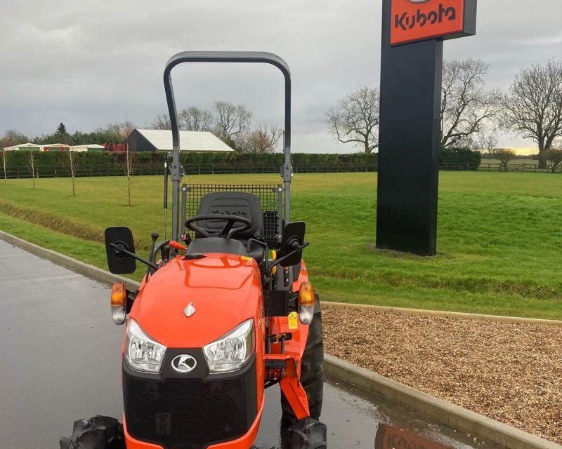 KUBOTA B2261 COMPACT TRACTOR FOR HIRE