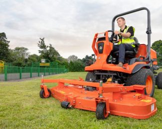 KUBOTA F-391 RIDE ON MOWER (37HP)