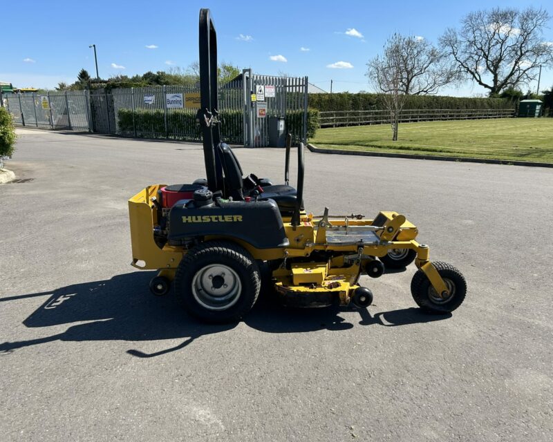 HUSTLER FASTRAK ZERO TURN MOWER (2012)