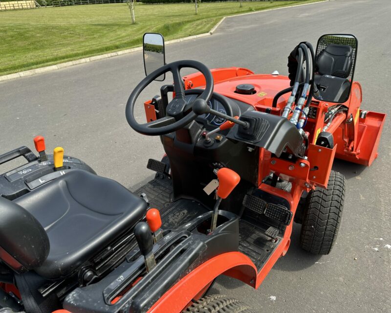 KUBOTA B1181 COMPACT TRACTOR (18HP)