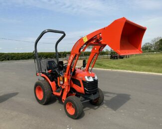 KUBOTA B1181 COMPACT TRACTOR (18HP)