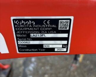 KUBOTA LA213 LOADER