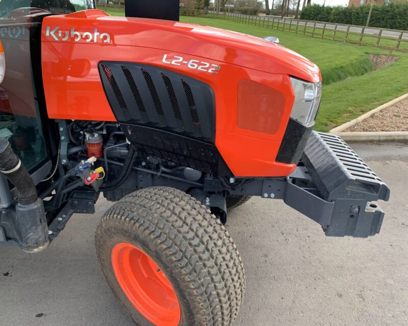 KUBOTA L2-622 COMPACT TRACTOR