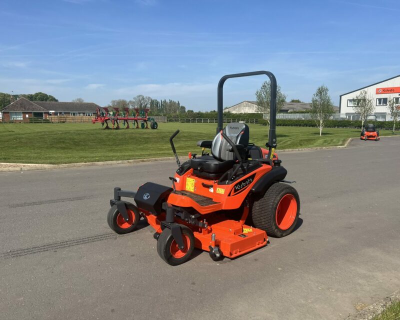 KUBOTA ZD1211 RIDE ON MOWER (25HP)