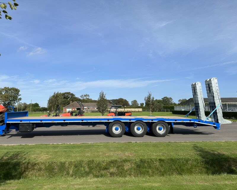 STEWART 22T TRI AXLE LOWLOADER TRAILER