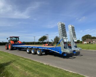 STEWART 22T TRI AXLE LOWLOADER TRAILER