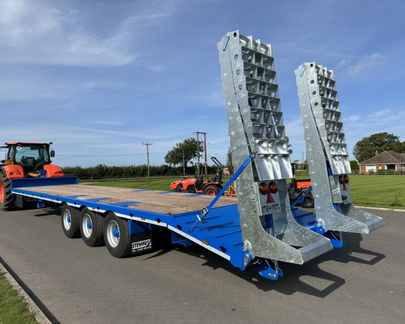 STEWART 22T TRI AXLE LOWLOADER TRAILER