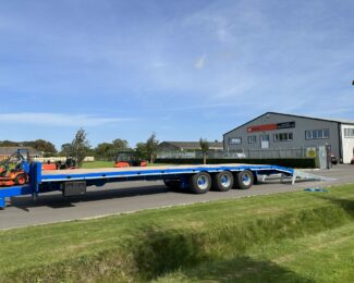 STEWART 22T TRI AXLE LOWLOADER TRAILER