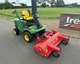 JOHN DEERE 1445 OUT FRONT RIDE ON MOWER WITH TRIMAX FLAIL (2014)