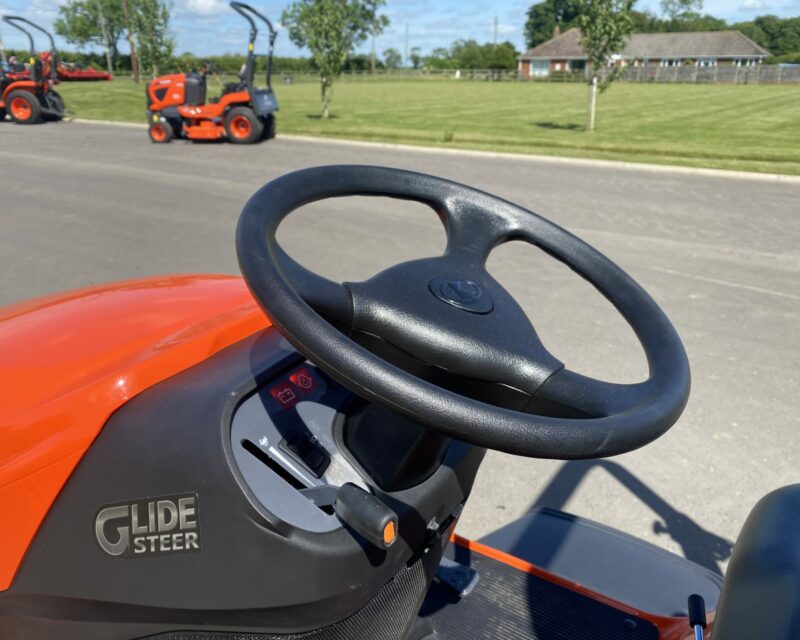 KUBOTA GR2120S RIDE ON MOWER  (21HP)