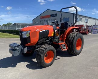 KUBOTA L1452 ROPS & TURF TYRES FOR HIRE