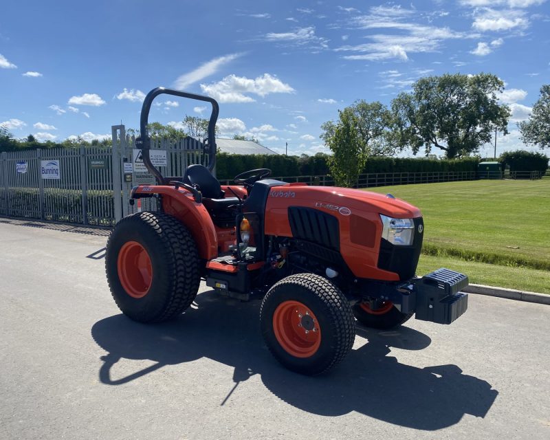 KUBOTA L1452 ROPS & TURF TYRES FOR HIRE