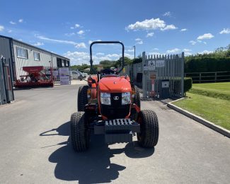 KUBOTA L1452 ROPS & TURF TYRES FOR HIRE