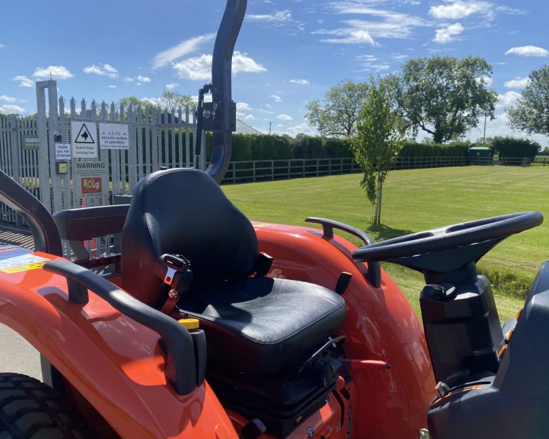 KUBOTA L1452 ROPS & TURF TYRES FOR HIRE