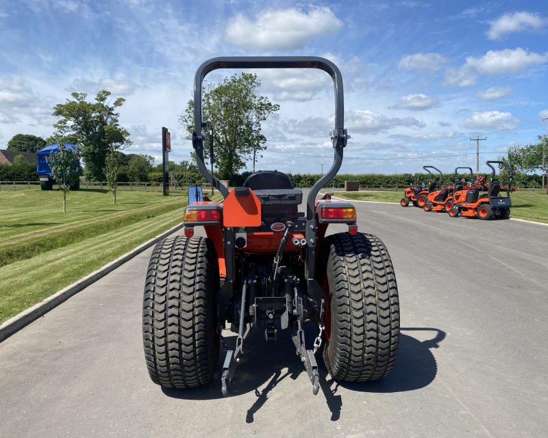 KUBOTA L1452 ROPS & TURF TYRES FOR HIRE