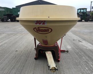 COMPACT VICON SPREADER FOR HIRE