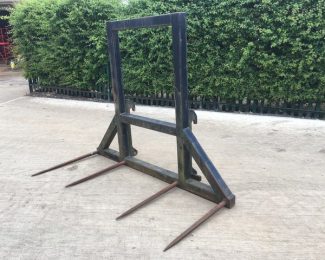 FORKLIFT ATTACHMENT – BALE SPIKE AVAILABLE FOR HIRE