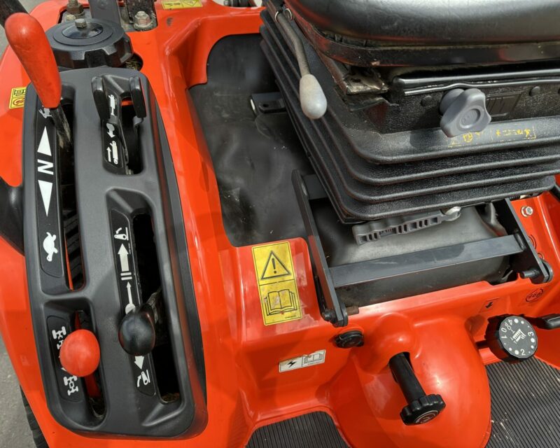 KUBOTA BX2350 COMPACT TRACTOR (2012)