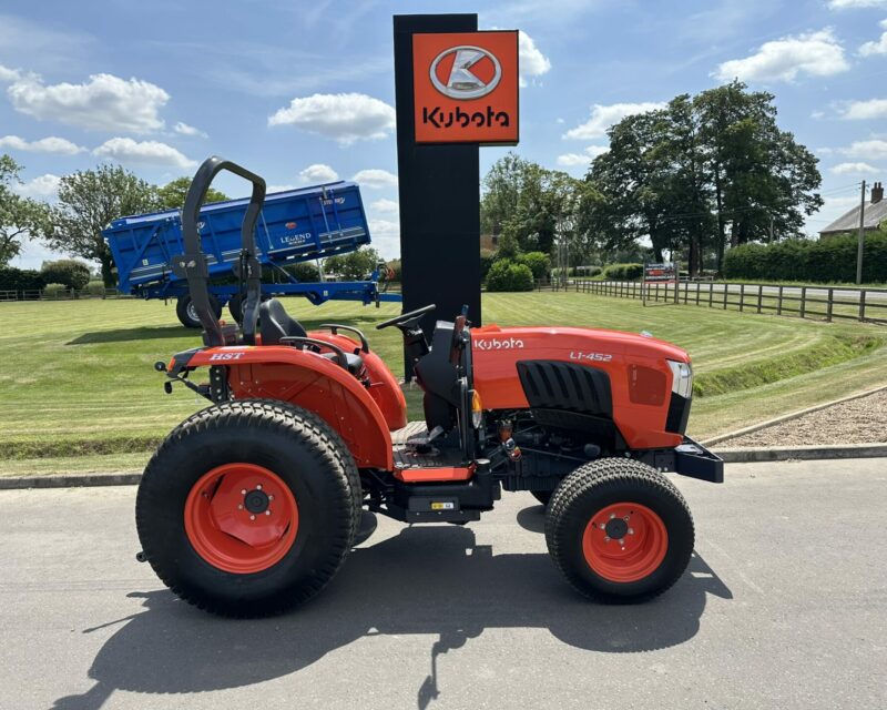 KUBOTA L1452 COMPACT TRACTOR