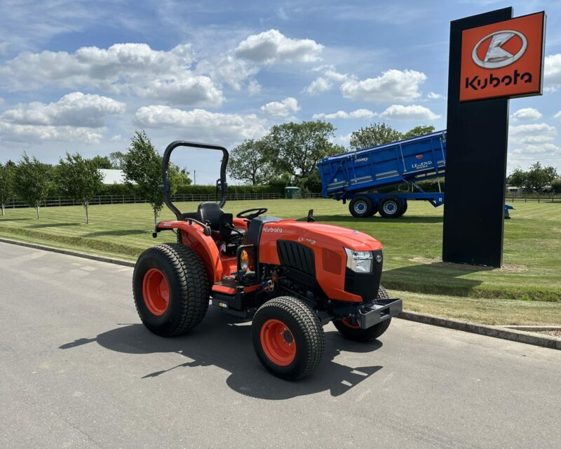 KUBOTA L1452 COMPACT TRACTOR