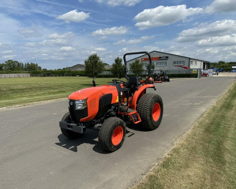 KUBOTA L1452 COMPACT TRACTOR