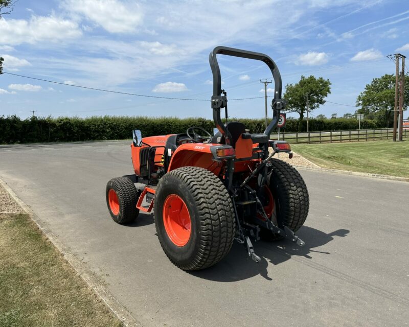KUBOTA L1452 COMPACT TRACTOR