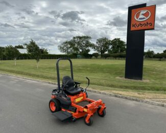 KUBOTA Z1-421 RIDE ON MOWER (19HP)