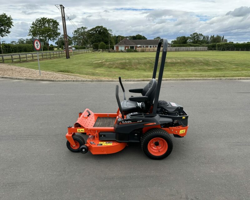KUBOTA Z1-421 RIDE ON MOWER (19HP)