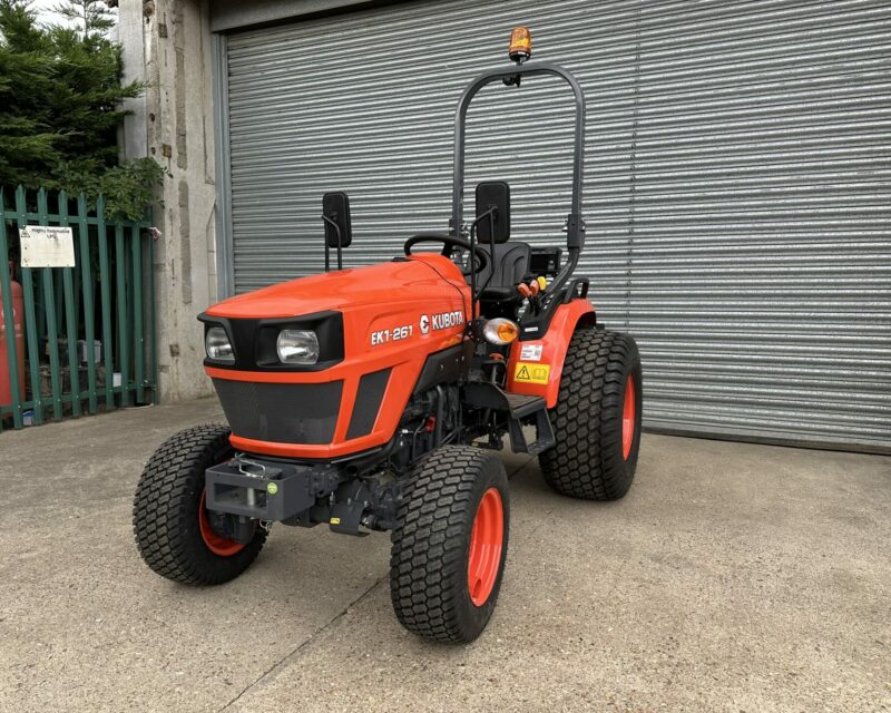 KUBOTA EK1-261 COMPACT TRACTOR
