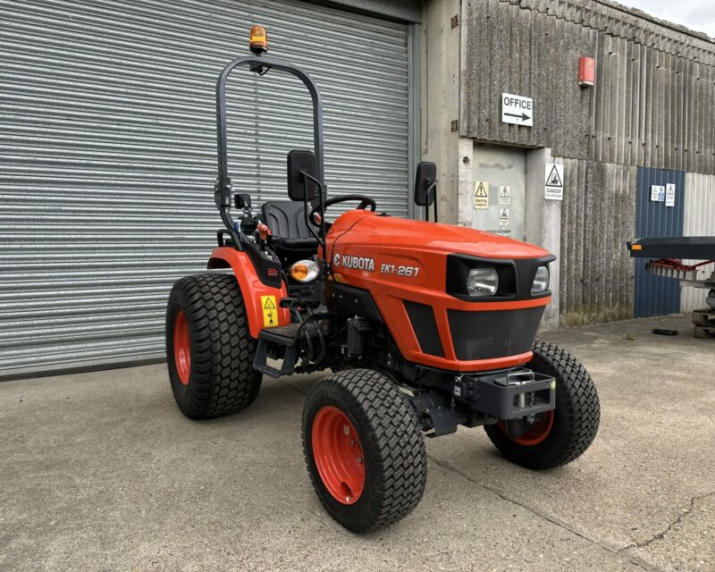 KUBOTA EK1-261 COMPACT TRACTOR