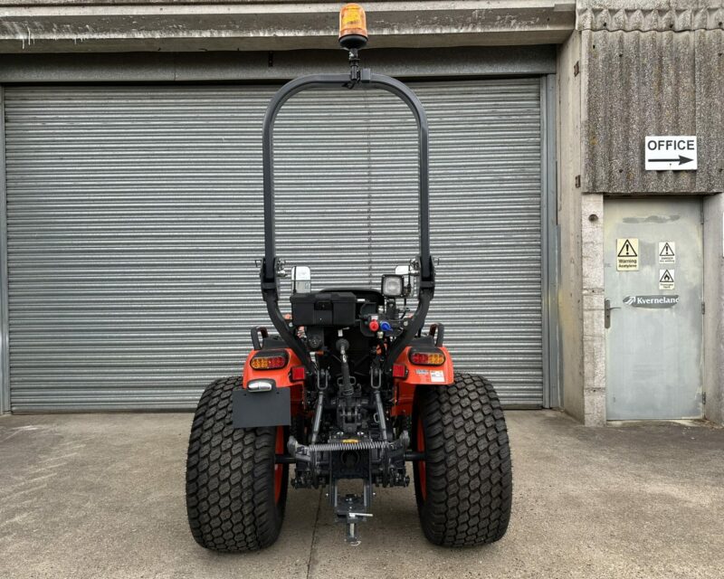 KUBOTA EK1-261 COMPACT TRACTOR