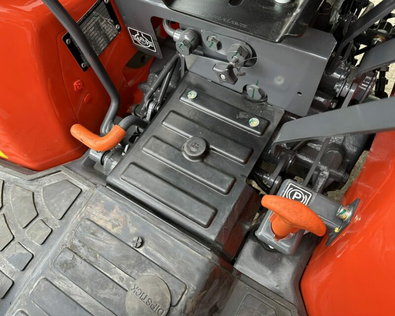 KUBOTA EK1-261 COMPACT TRACTOR