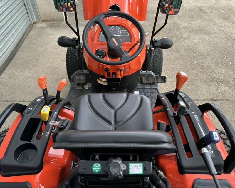 KUBOTA EK1-261 COMPACT TRACTOR