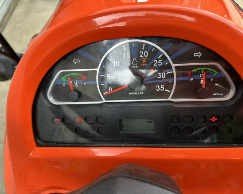 KUBOTA EK1-261 COMPACT TRACTOR