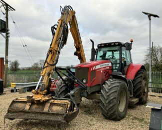 MASSEY FERGUSON 6485 WITH HERDER