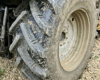 MASSEY FERGUSON 6485 WITH HERDER