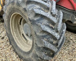 MASSEY FERGUSON 6485 WITH HERDER