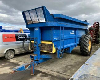 BUNNINGS LOWLANDER 150 MUCK SPREADER (2010)